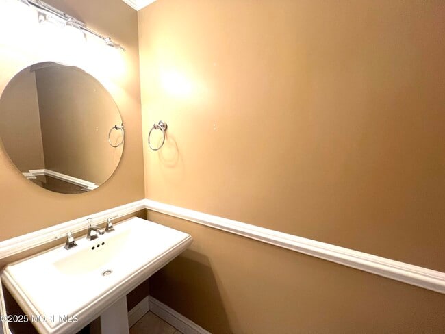 Building Photo - 21 Durant Ave