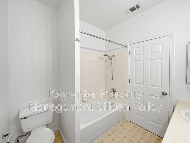 Building Photo - 603 Morningstar