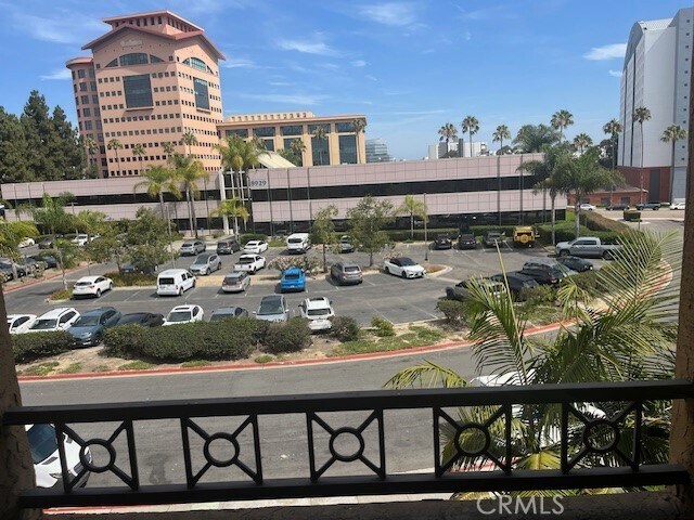 Building Photo - 8889 Caminito Plaza Centro
