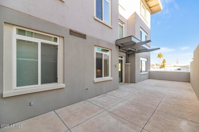 Building Photo - 3801 N Goldwater Blvd