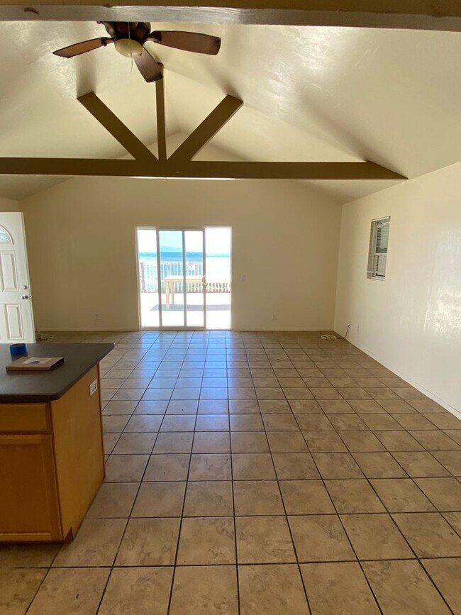 Building Photo - 6671 Del Playa Dr