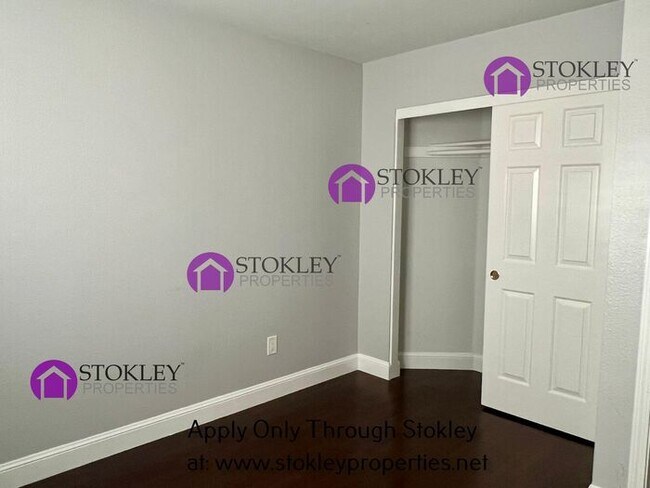 Building Photo - 1562 Terry Lynn Ln