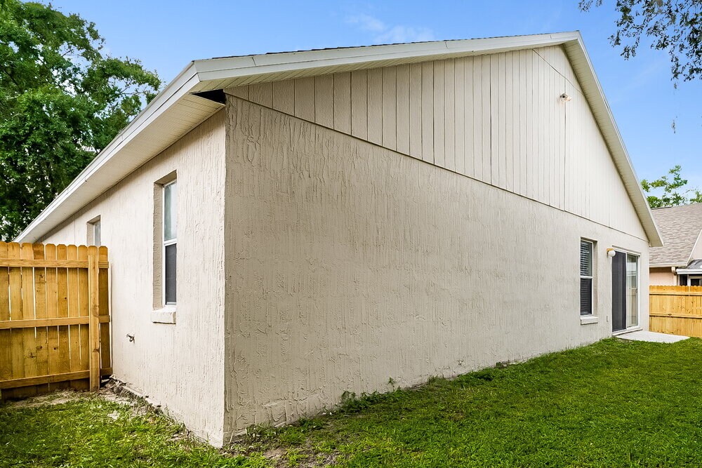 Building Photo - 303 Riunite Cir