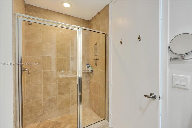 Building Photo - 18201 Collins Ave