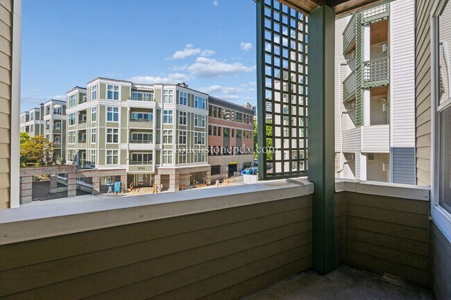Building Photo - 1630 S Harbor Way