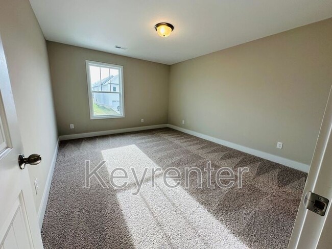 Building Photo - 109 Kirbyberry Rd