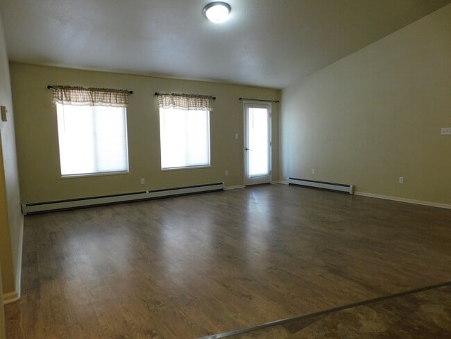 Building Photo - Nice Home in Chatfield II Subdivision