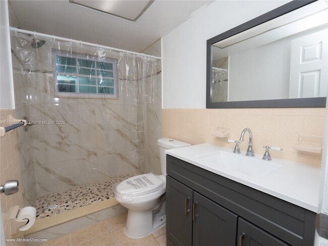 Building Photo - 3421 Cantrell