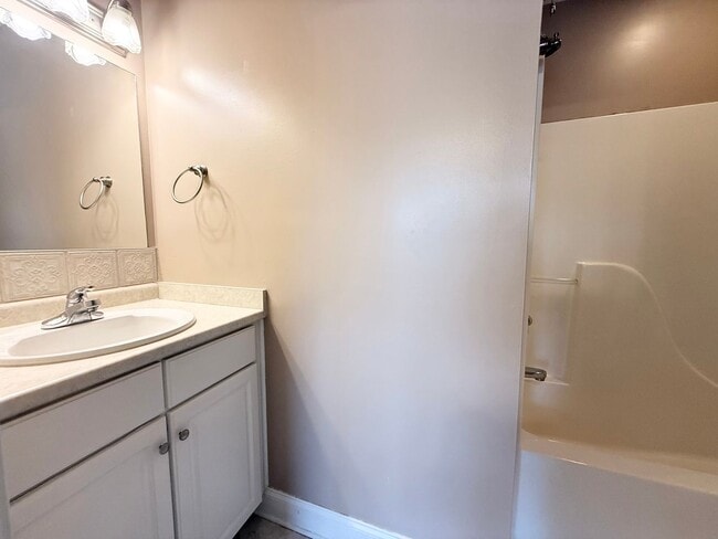 Building Photo - 2441 Hallerins Ct