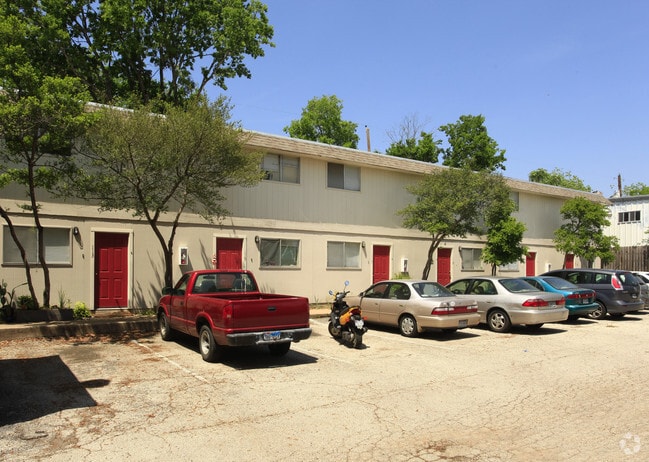 Primary Photo - Atrium Apartments