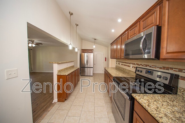 Building Photo - 4821 Vick St