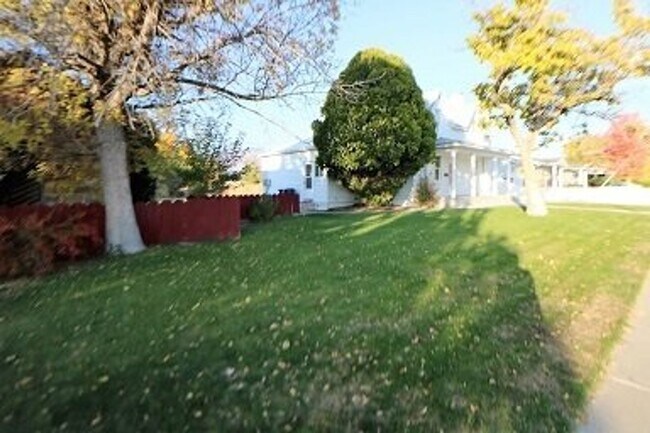 Building Photo - Conveniently Located HOUSE in Spanish Fork!