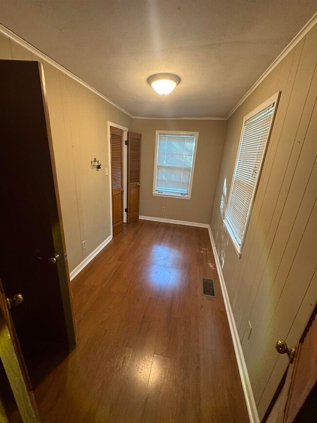 Building Photo - 4914 Durbin Ave