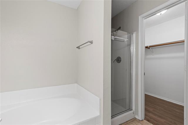 Building Photo - 1543 Englewood Dr
