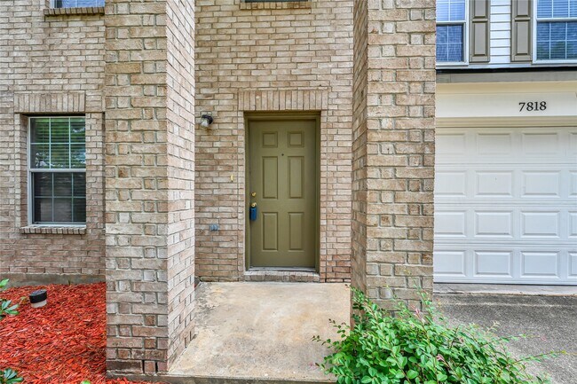 Building Photo - 7818 Black Gap Dr