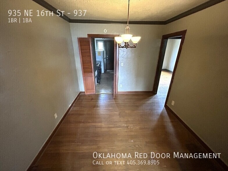 Building Photo - 935 NE 16th St