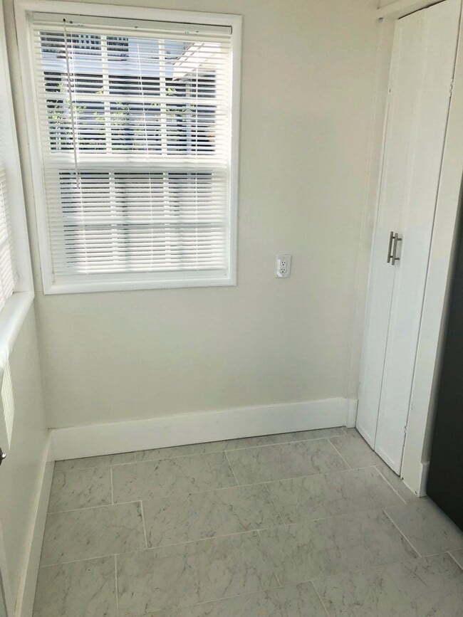 Building Photo - Gorgeous Completely Remodeled California Beach Bungalow w/Laundry+Backyard+Storage Near Beach
