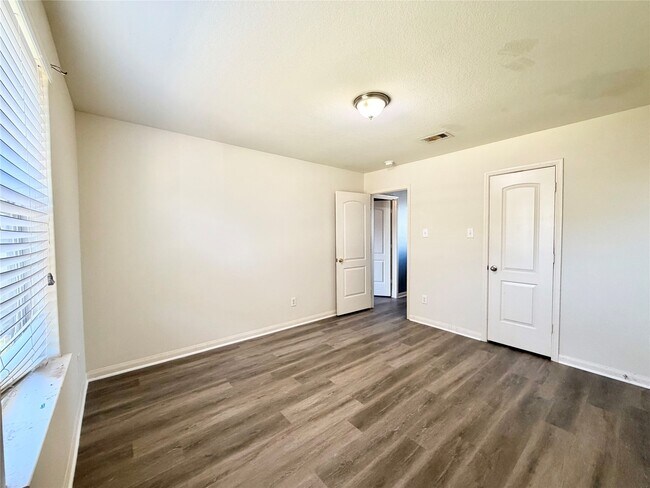 Building Photo - 4211 Jana Drive