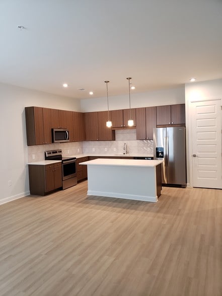 Kitchen - D3 - The Quinn Apartments