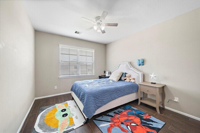Building Photo - 31041 Pecan Creek Dr