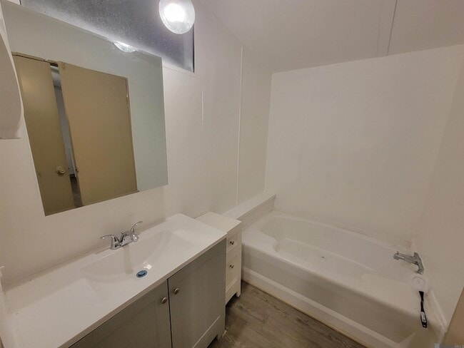 Building Photo - 4505 Lupine St