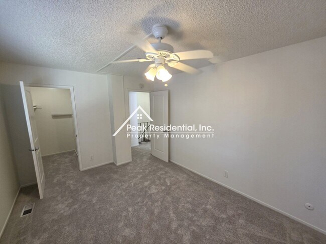 Building Photo - 4431 Palm Ave