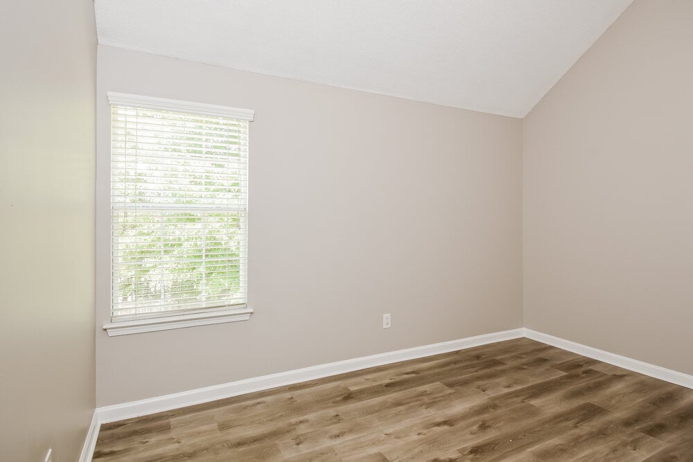 Building Photo - 504 Baywood Way