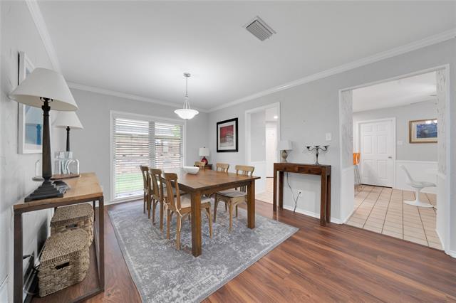 Building Photo - 2227 Timberwood