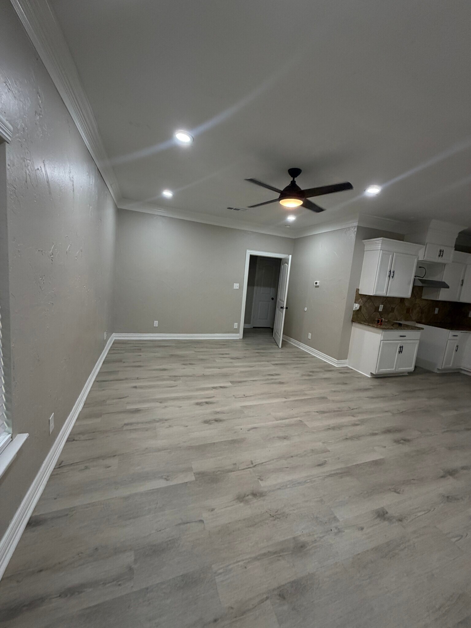 Building Photo - 5617 Carver Dr