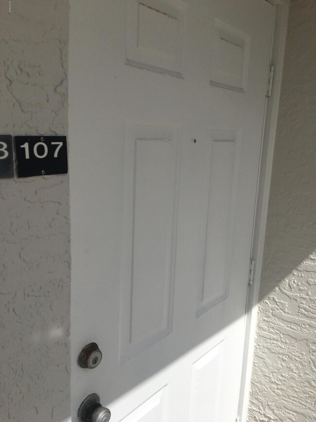 Building Photo - 2470 Ocean Shore Blvd