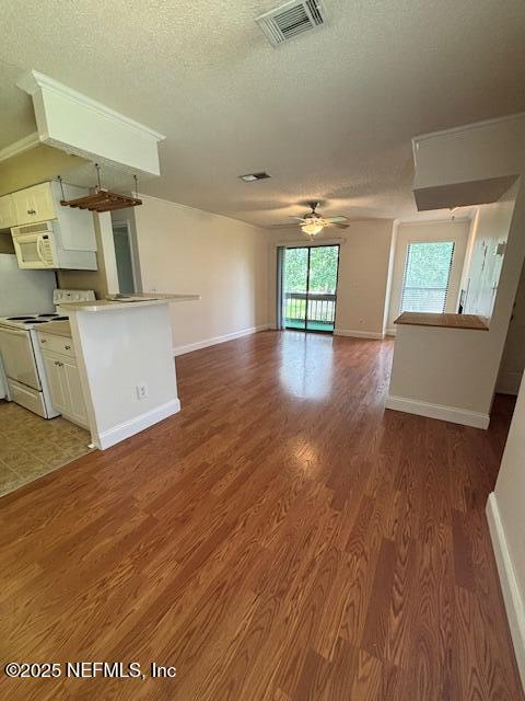Building Photo - 10200 Belle Rive Blvd