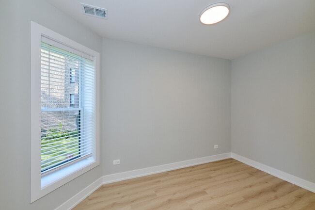 Building Photo - 2127 S Marshall Blvd