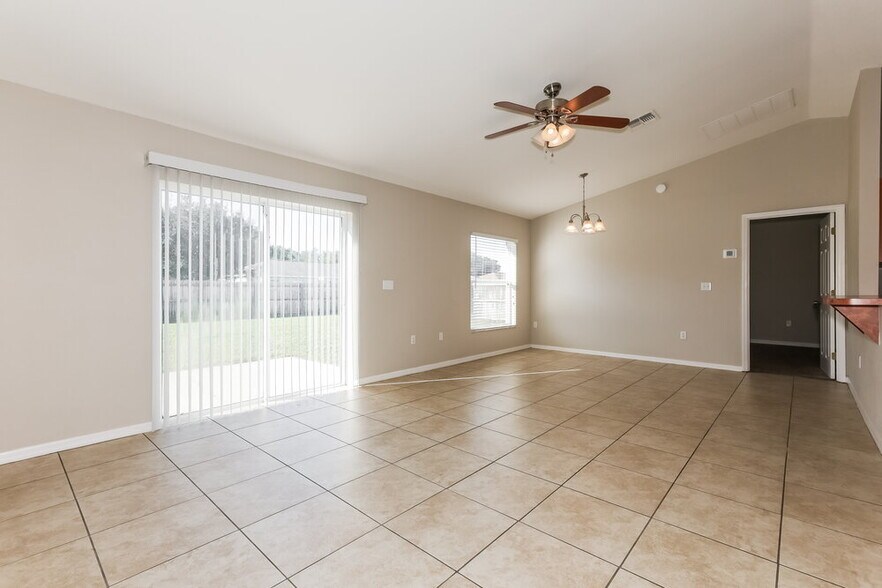 Building Photo - 4619 Great Blue Heron Dr