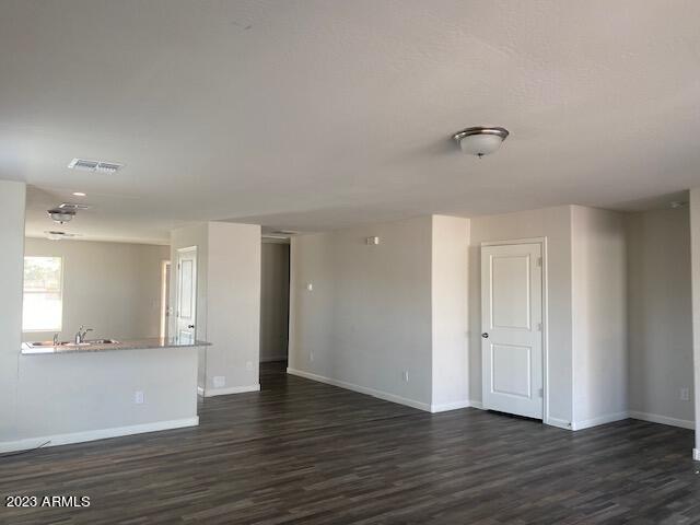 Building Photo - 840 S Parker Pl