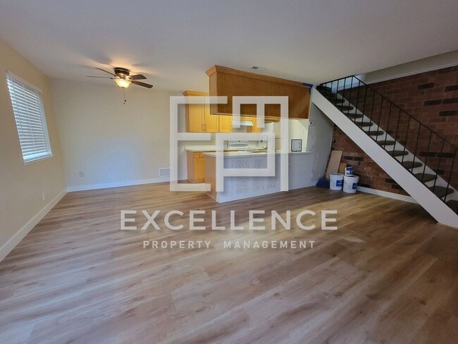 Building Photo - 2/1 Townhouse - Updated Kitchen, Community Pool, Storage, One Side of 2 Car Garage (For Storage)