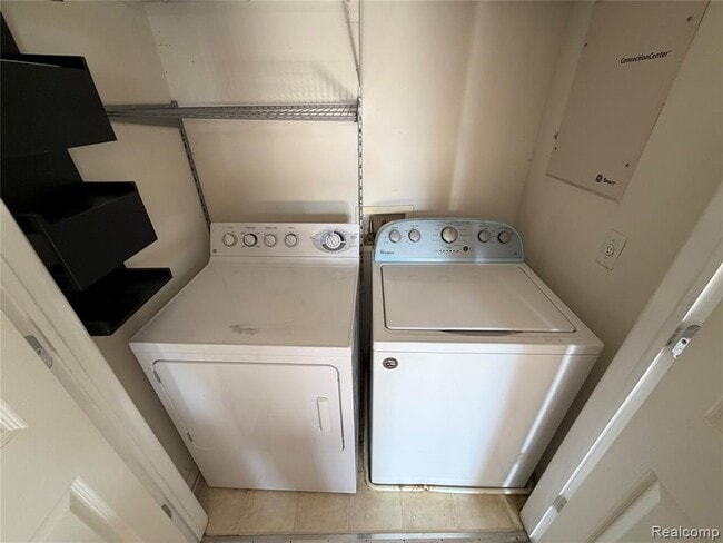 Building Photo - 44745 Ellery Ln