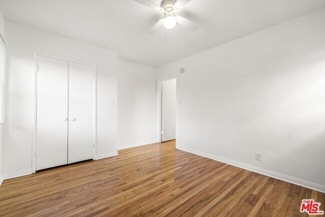 Building Photo - 5324 Vantage Ave