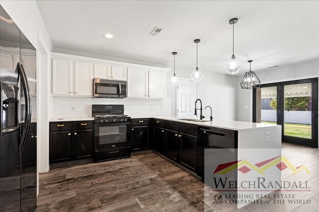 Building Photo - Beautiful Single-Family Home in Kaysville