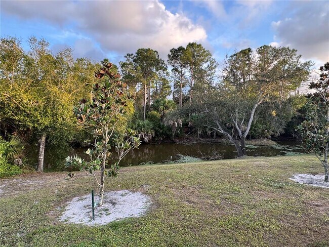 Building Photo - 2750 Carolina St