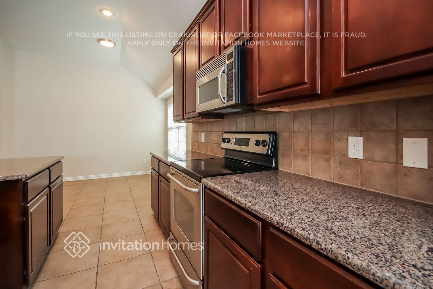 Building Photo - 222 Vernon Dr