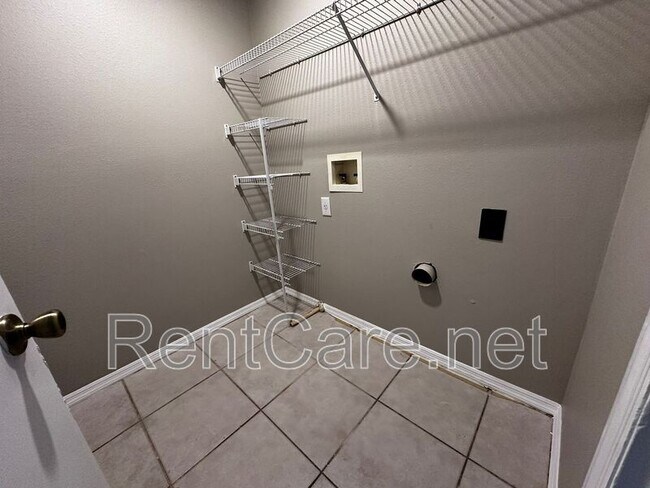 Building Photo - 1247 Madeira Key Way