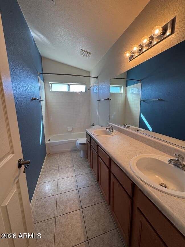 Building Photo - 2628 Sausalito Ct