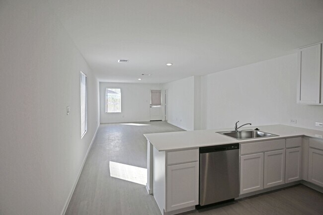 Building Photo - 7358 Orange Sapphire