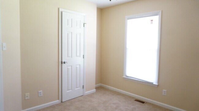 Building Photo - 10167 Rockfish Rd