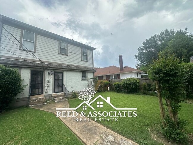 Building Photo - 3 Bedroom in Midtown!