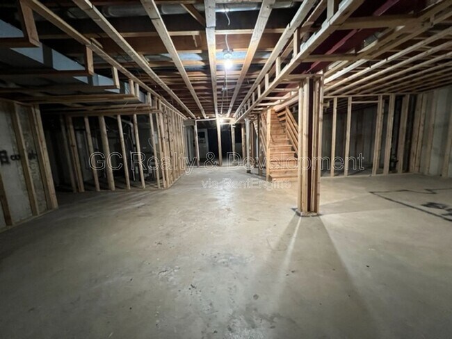 Building Photo - 2805 Breckenridge Cir
