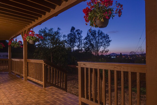 Building Photo - Barcelona Ridge Estates