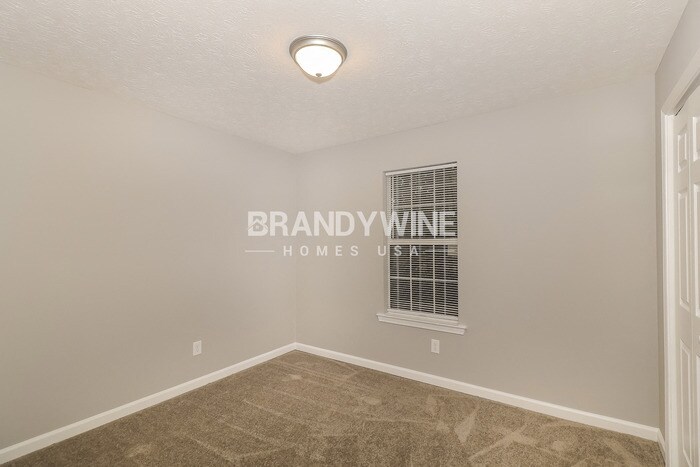 Building Photo - 86 Hale Haven Dr