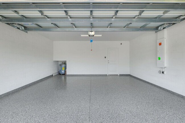Building Photo - 27907 Radiant Ct