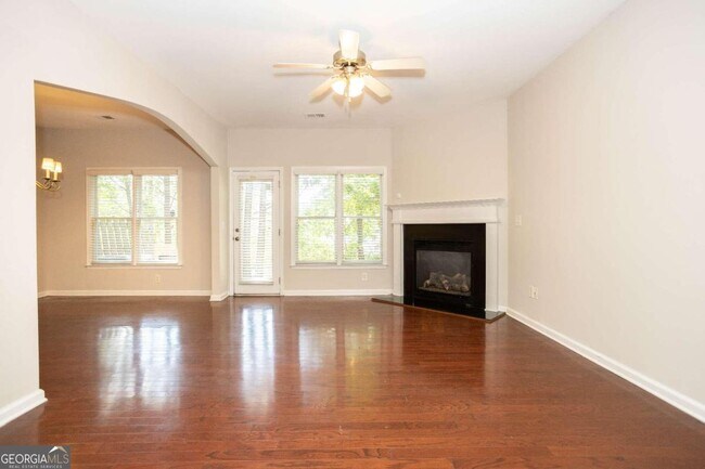 Building Photo - 5905 Oakbrook Lake Ct